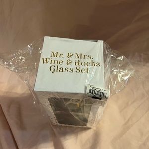 Mr & Mrs Rocks Glass & Wine Glass Bride/Groom